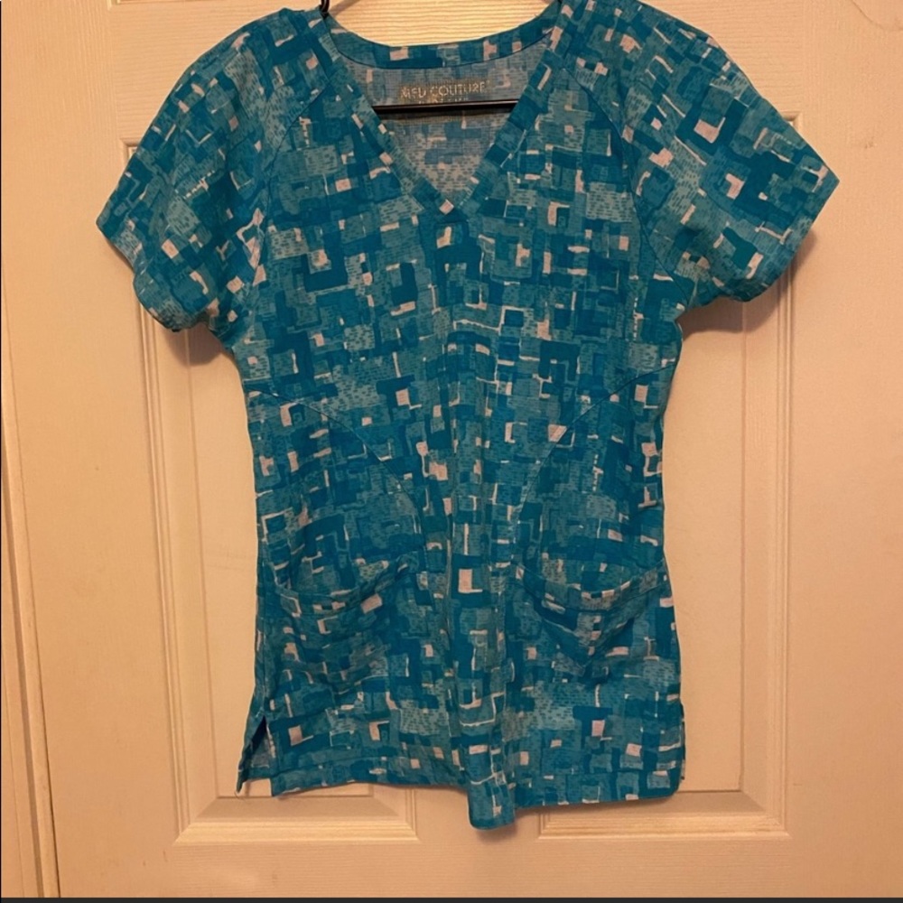 Scrub top